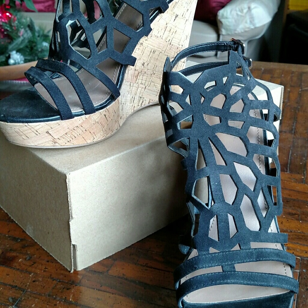 COPY - New pair of Charles David Platform Sandals.